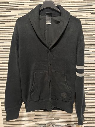 Cárdigan Nike Negro con Rayas Grises