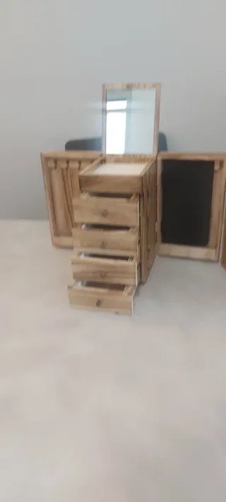 Portagioie grande in legno