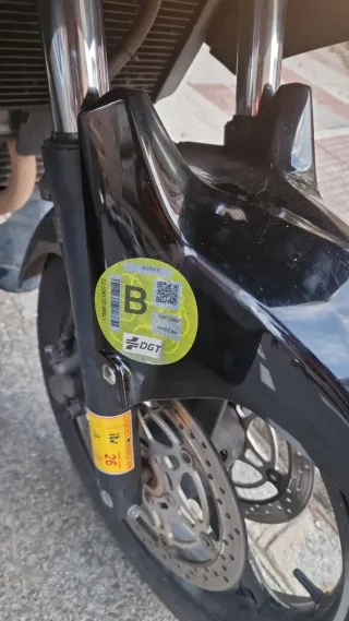 Suzuki V-Strom 650 DL Plata