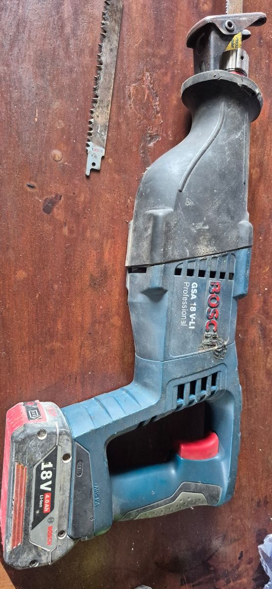 Sierra Sable Bosch GSA 18 V-LI Professional