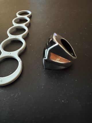 Anillo Tous Negro Gato