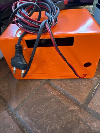 Cargador Baterías Cargatronic 18A 12V