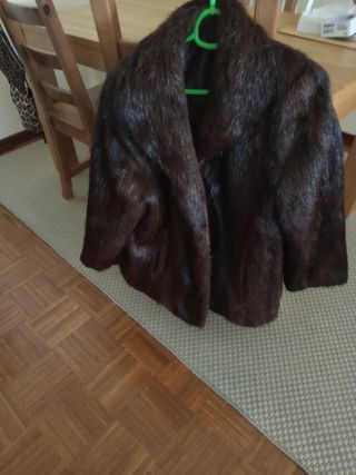 Chaqueta de pelo marrón
