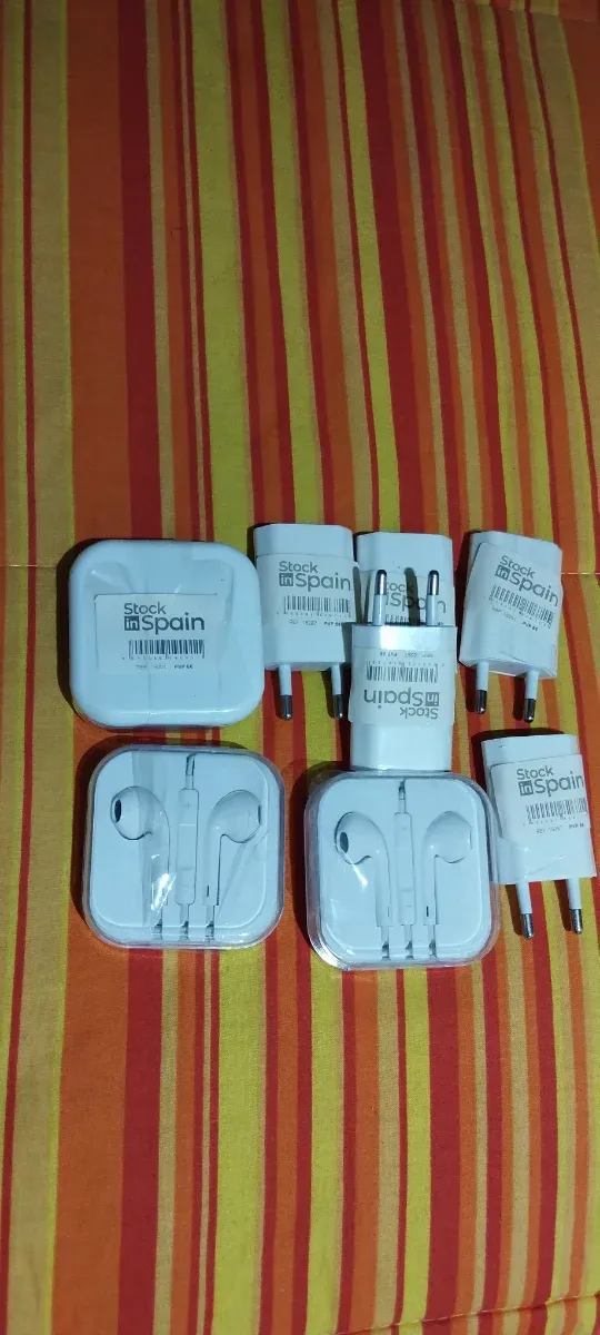 Cargadores y Auriculares Stock in Spain