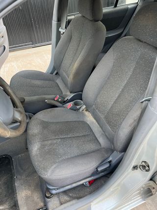 Despiece de Hyundai accent 1.3 Inyección 
Año 2003
