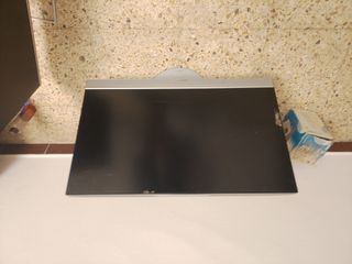 Monitor Lenovo Negro para piezas pantalla rota!!!!