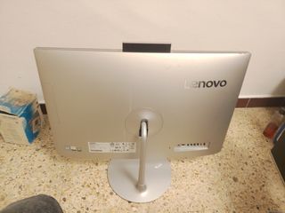 Monitor Lenovo Negro para piezas pantalla rota!!!!