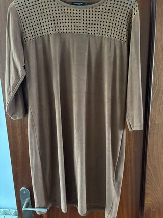Vestido Strategga  Antelina Marrón Talla M