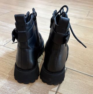 Botines Mujer Negro Militar con Hebilla 