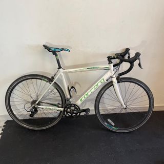 Bicicleta Carretera Carrera Vanquish Blanca