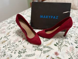Zapatos de tacón MARYPAZ rojos