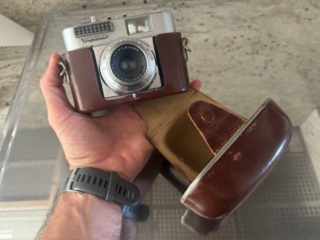 Cámara Voigtländer Plata y Marrón
