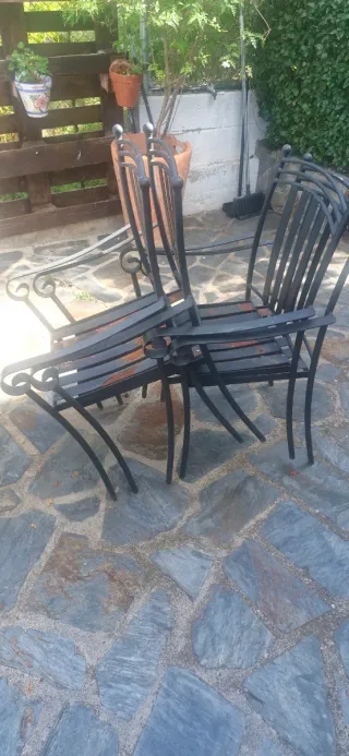 Set tavolo e sedie in ferro da esterno