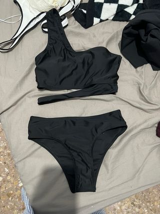 Bikini negro