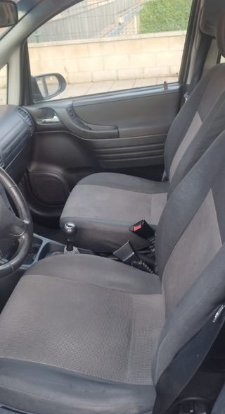 Opel Zafira 2004