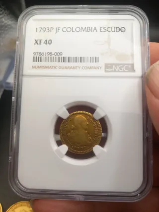 Moneda de Oro 1793P JF Colombia Escudo XF 40