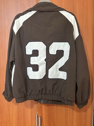 Chaqueta Bershka Mónaco 1985 Rompevientos Talla M