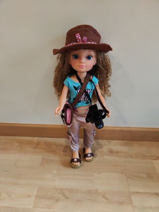 Muñeca Nancy Aventurera con Cámara