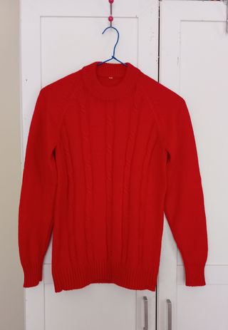 Jersey vintage rojo con trenzas. Nuevo 