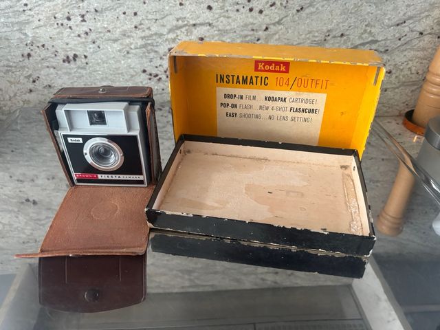 Cámara Kodak Instamatic 104 Outfit