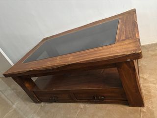 Mesa de entrada con espejo