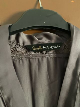 Blusa M / L / XL gris con detalle encaje