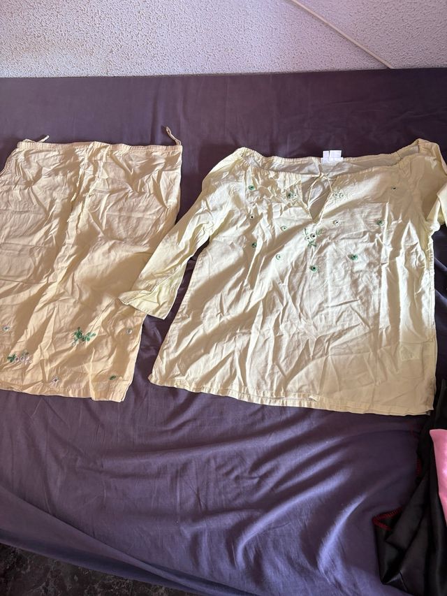 Conjunto Zara Top y Falda Amarillo Talla M