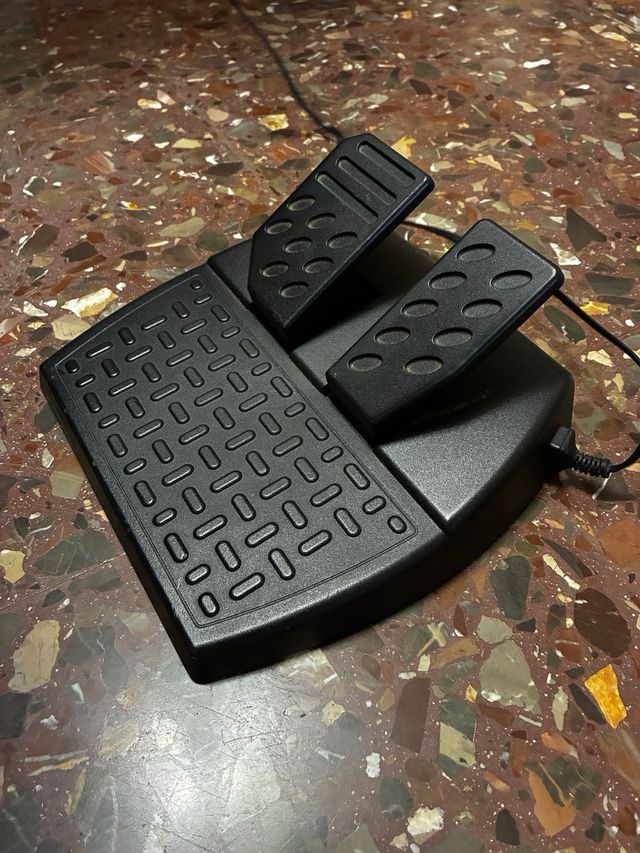 Volante y Pedales PS3/PC