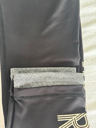 Mallas deportivas Reebok negras y grises