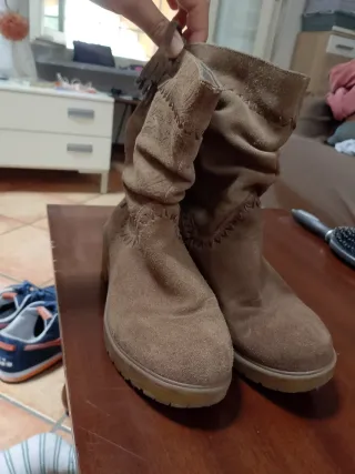 Stivali donna scamosciati marroni