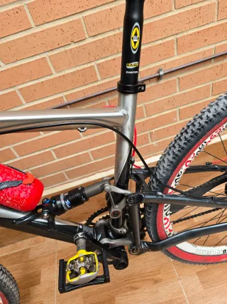 Bicicleta Giant Doble Suspensión