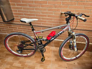 Bicicleta Giant Doble Suspensión