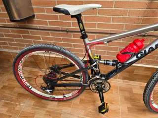 Bicicleta Giant Doble Suspensión