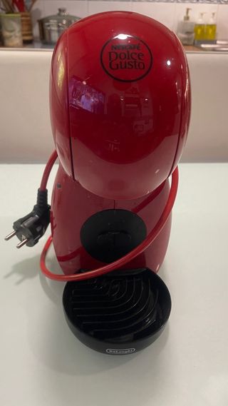 Cafetera Nescafé Dolce Gusto DeLonghi Roja