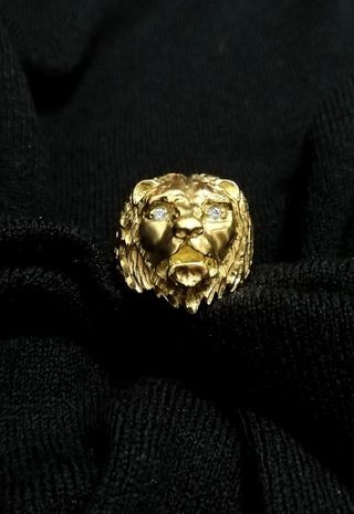 Sello León Macizo Oro 18k