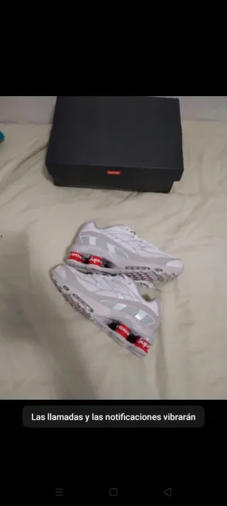 Nike x Supreme Zapatillas Blancas Rojas