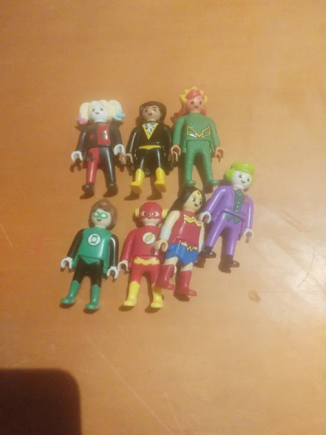 kinder sorpresa Figuras Playmobil Superhéroes
