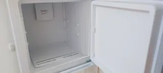 Nevera Beko A+ Combi No frost RDNT230I20W
