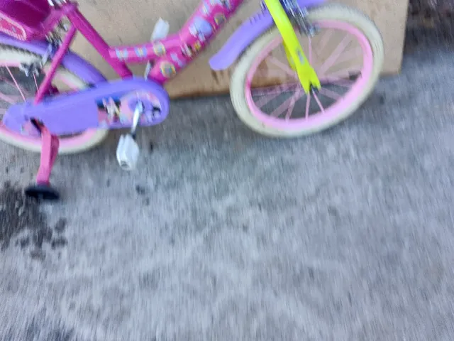 Bicicleta infantil rosa Minnie Mouse de 14 pulgada