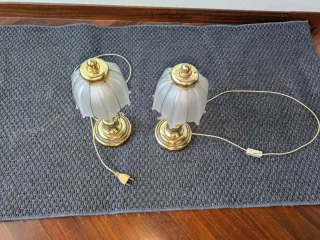 Lámparas de mesilla antiguas doradas