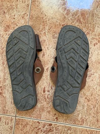 Sandalias de piel para caballero