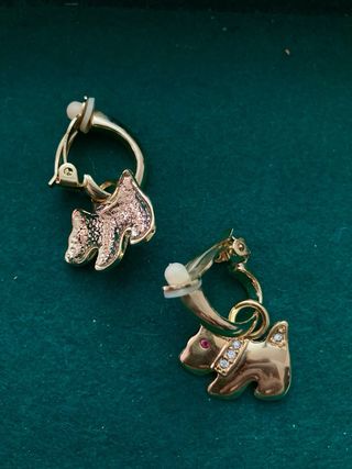 Pendientes chapado oro con rubíes 