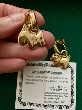 Pendientes chapado oro con rubíes 