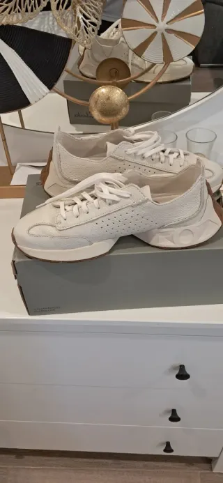 Zapatos Clarks Hombre Talla 43 Blancas Nuevas