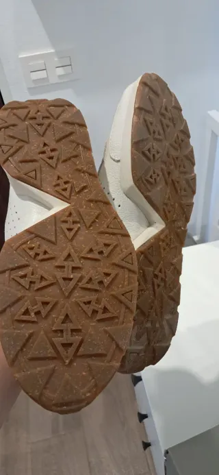 Zapatos Clarks Hombre Talla 43 Blancas Nuevas