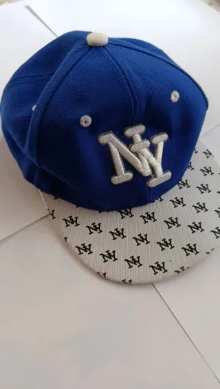 Gorra NY Yankees Azul y Blanca.