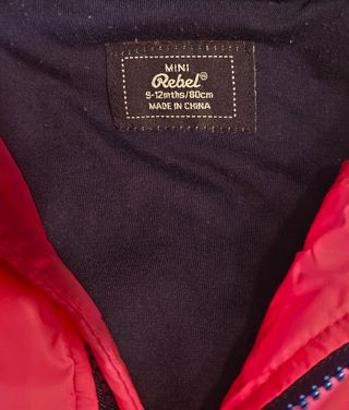 Chaqueta infantil con capucha