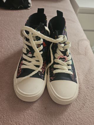 Botas altas Kuromi talla 34 