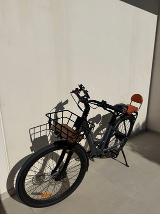 Bicicleta Eléctrica Urbana Gris 
716 KM Solo !!!!!