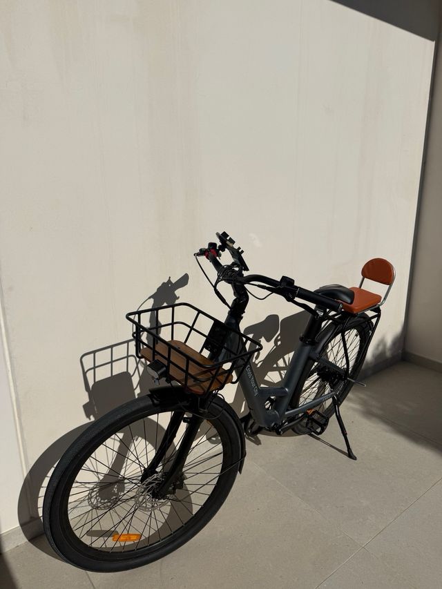 Bicicleta Eléctrica Urbana Gris  716 KM Solo !!!!!